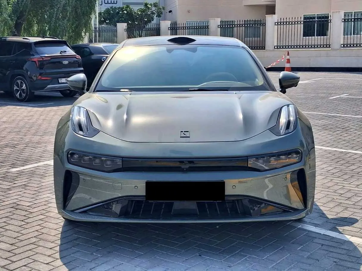 Car image 2