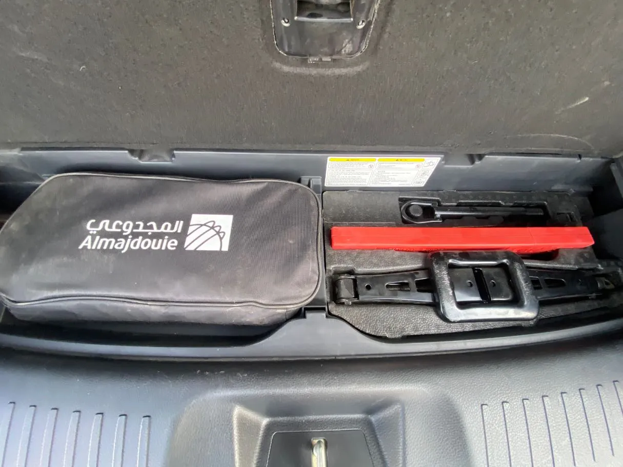 Car image 31
