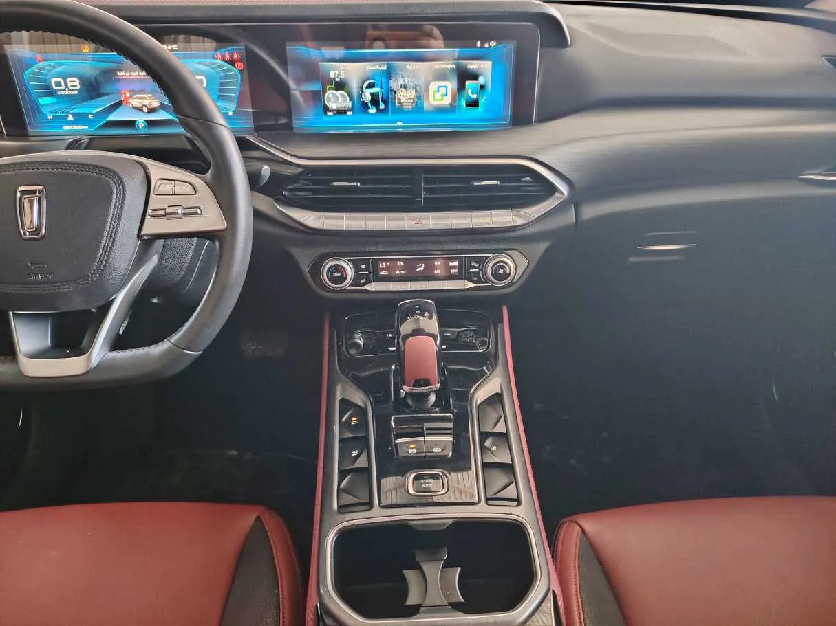 Car image 24