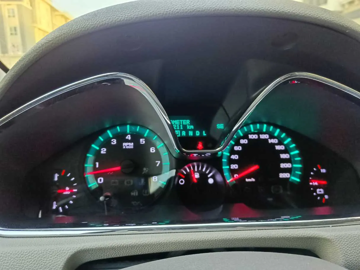Car image 24