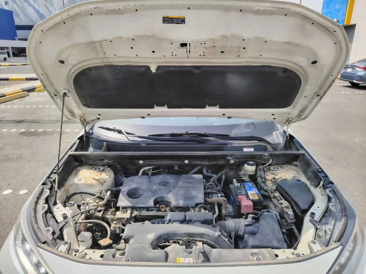 Car image 29