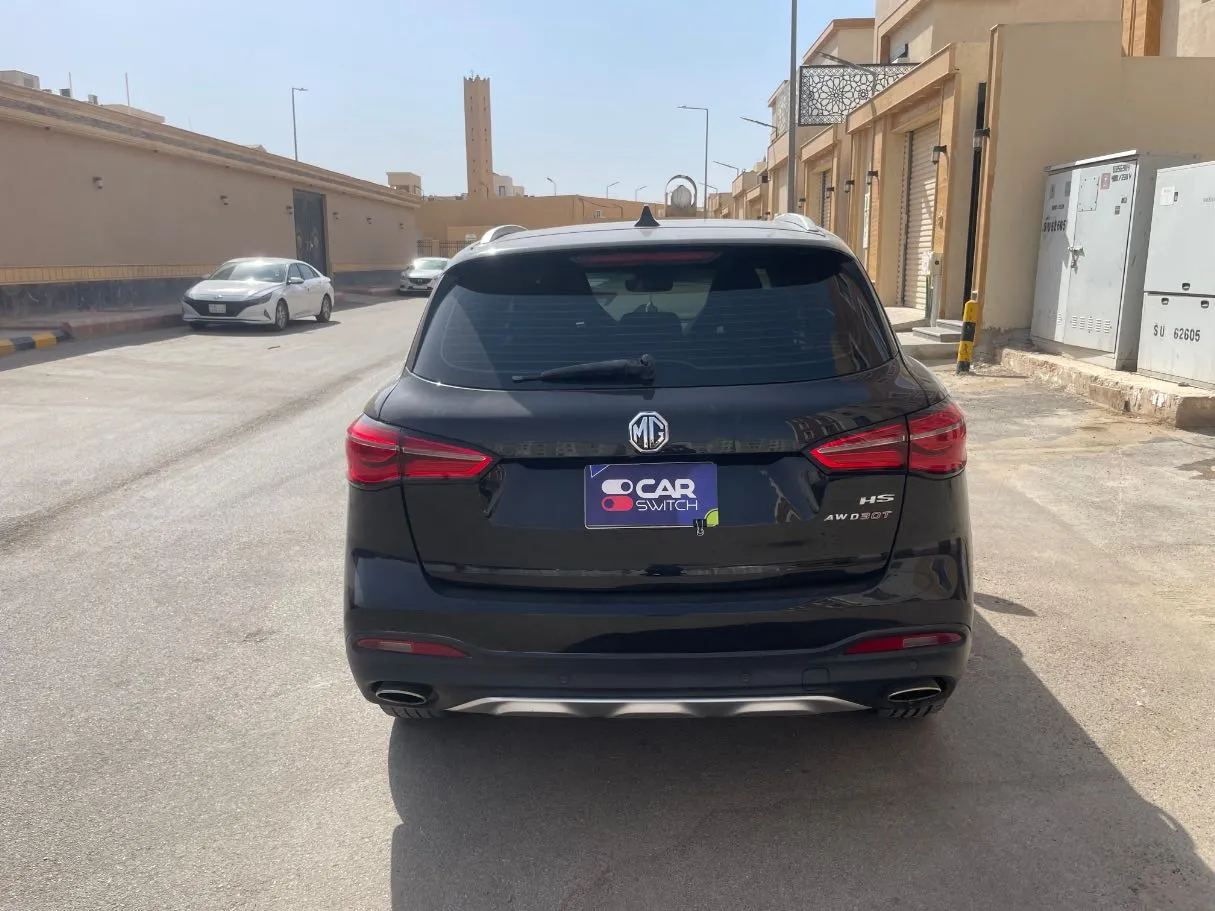 Car image 6