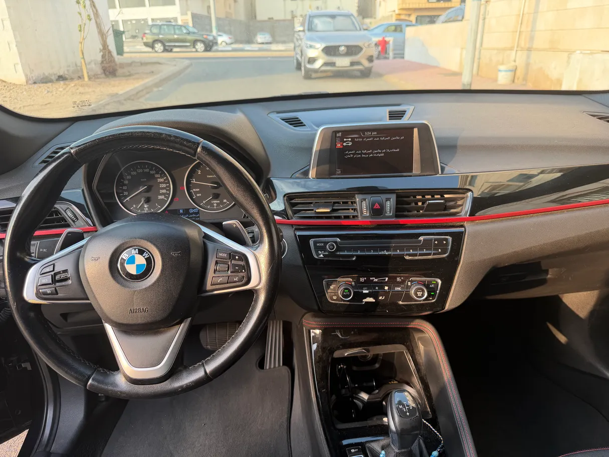 Car image 7