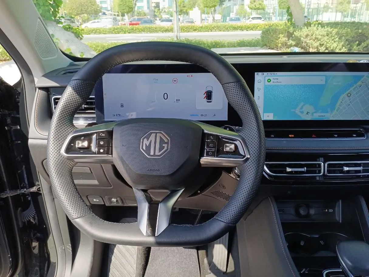 Car image 17