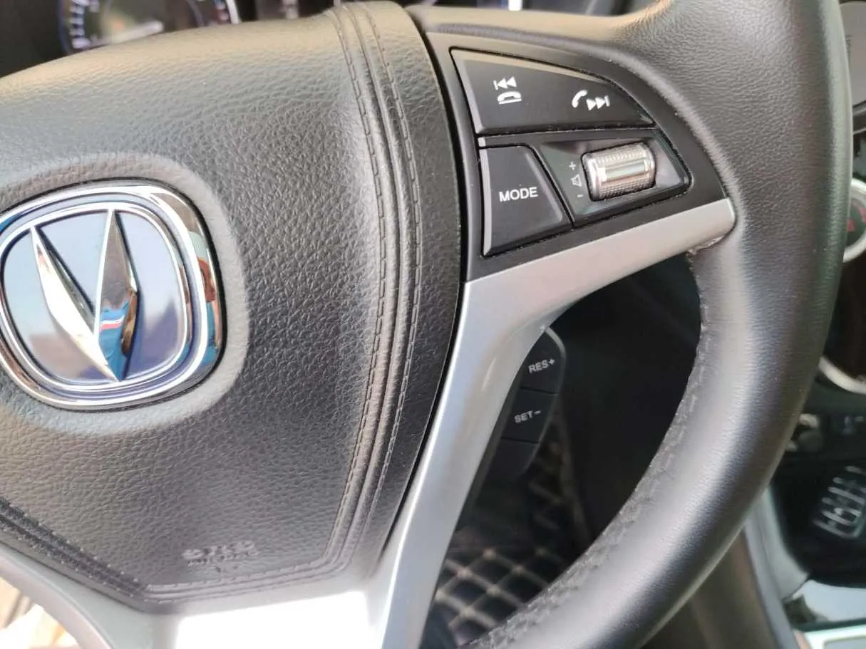 Car image 39