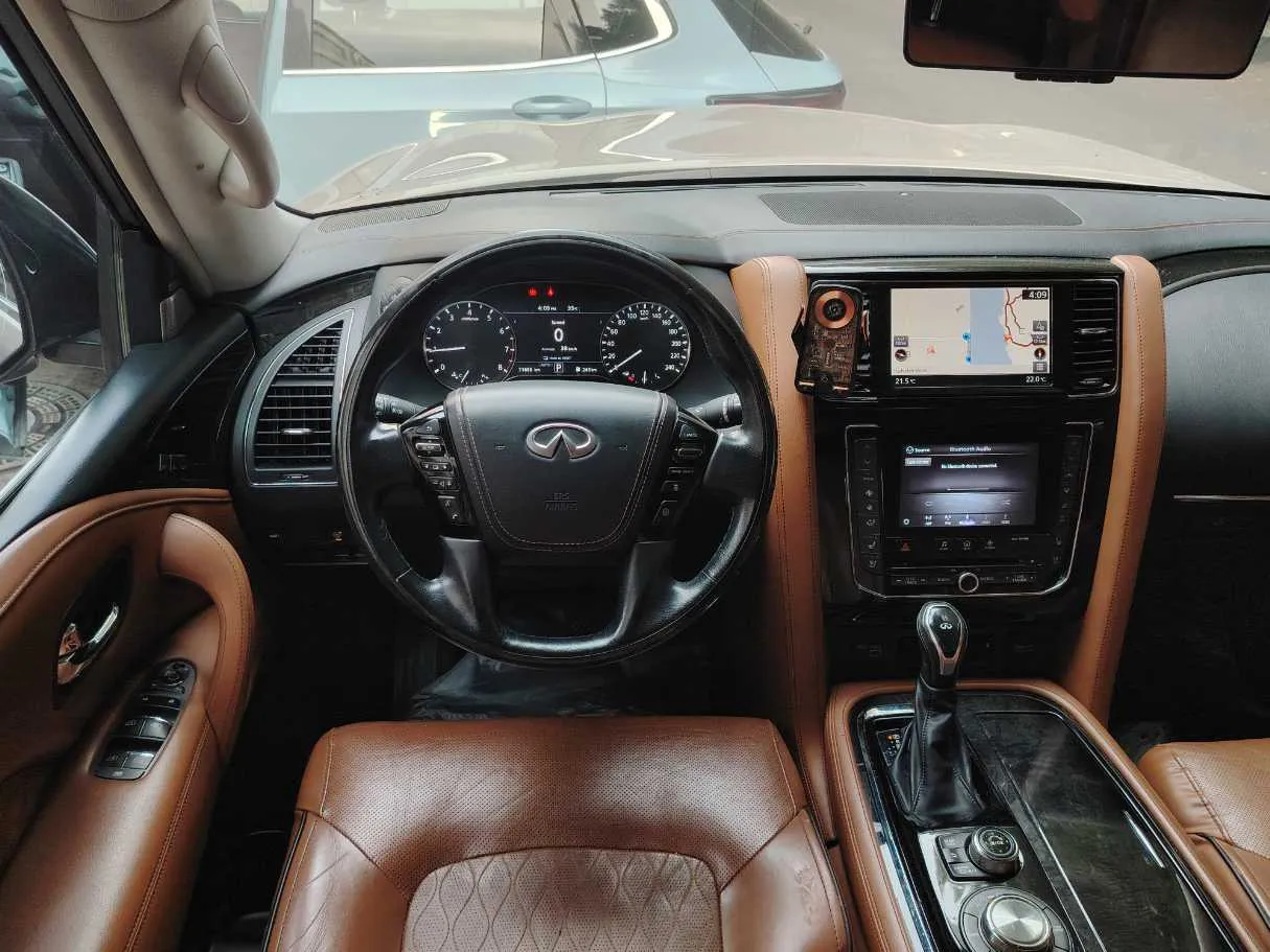 Car image 29