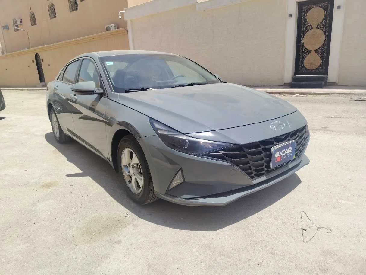 Car image 3