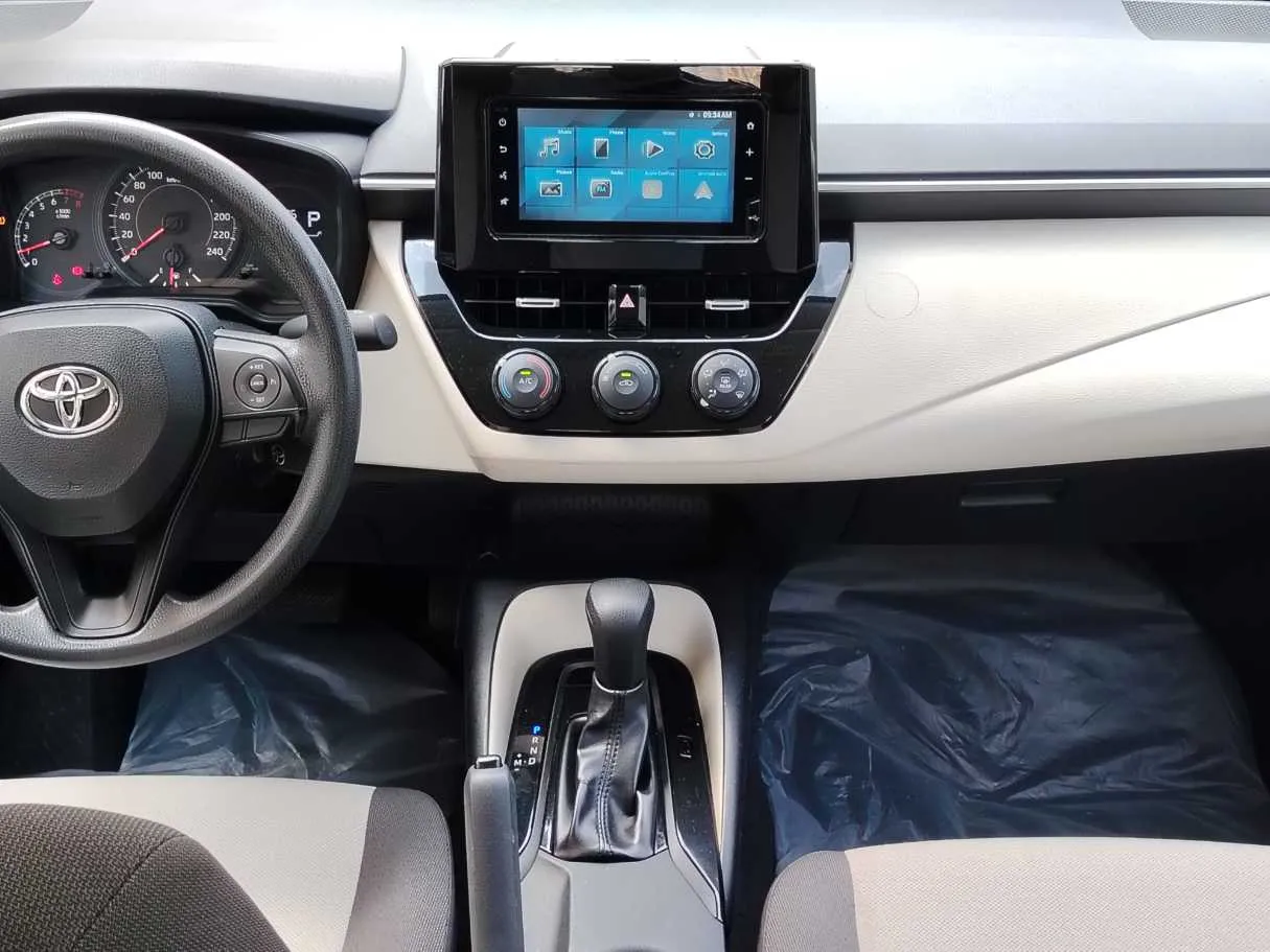 Car image 17