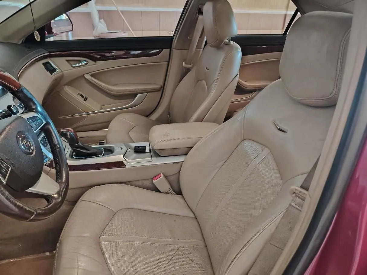 Car image 15