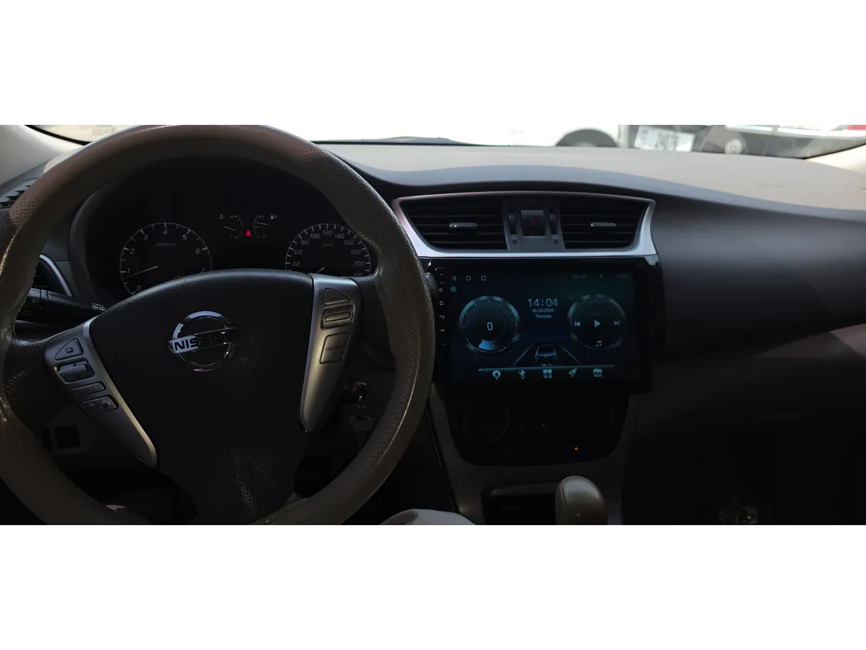 Car image 7