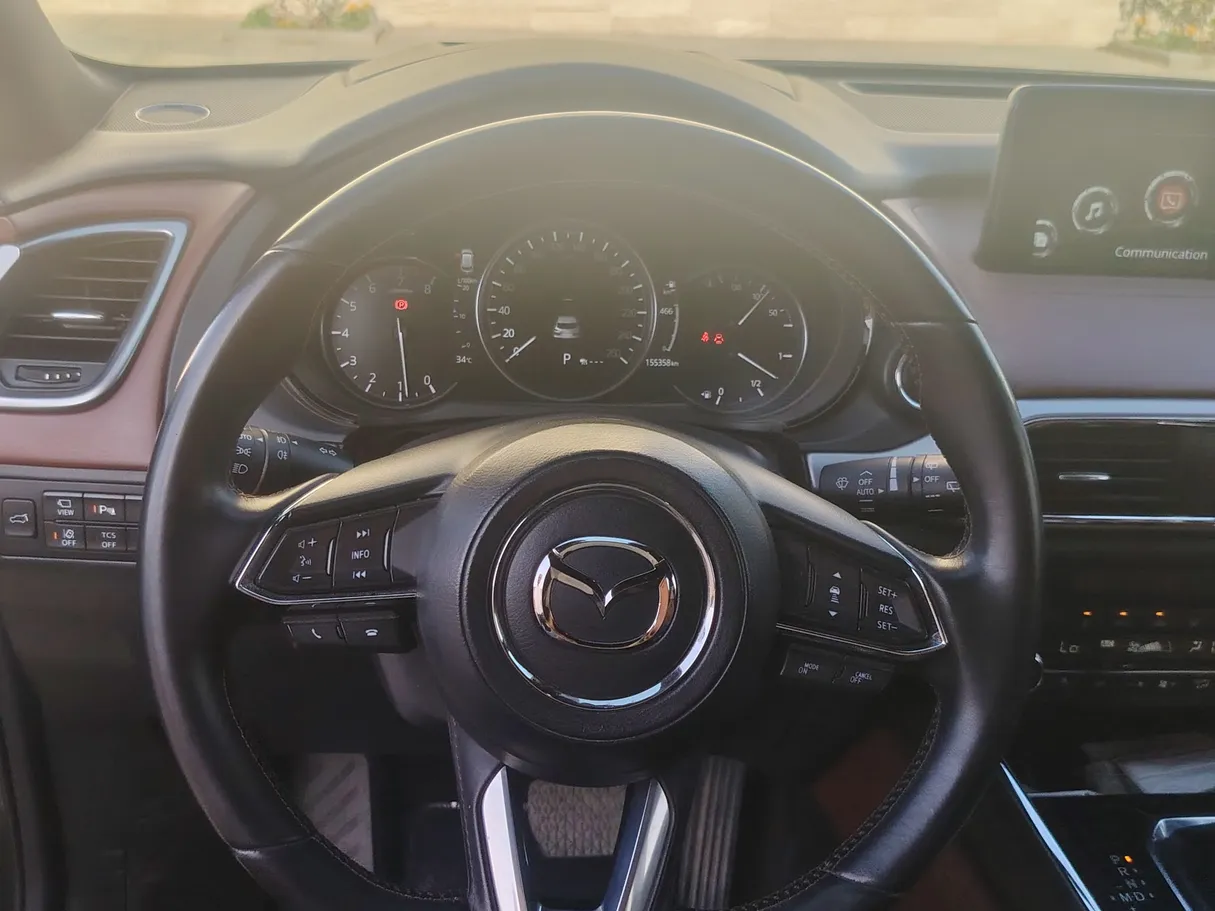 Car image 23