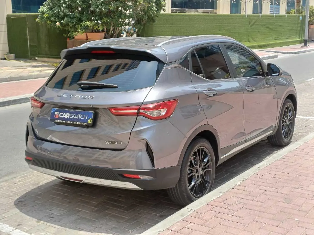 Car image 5