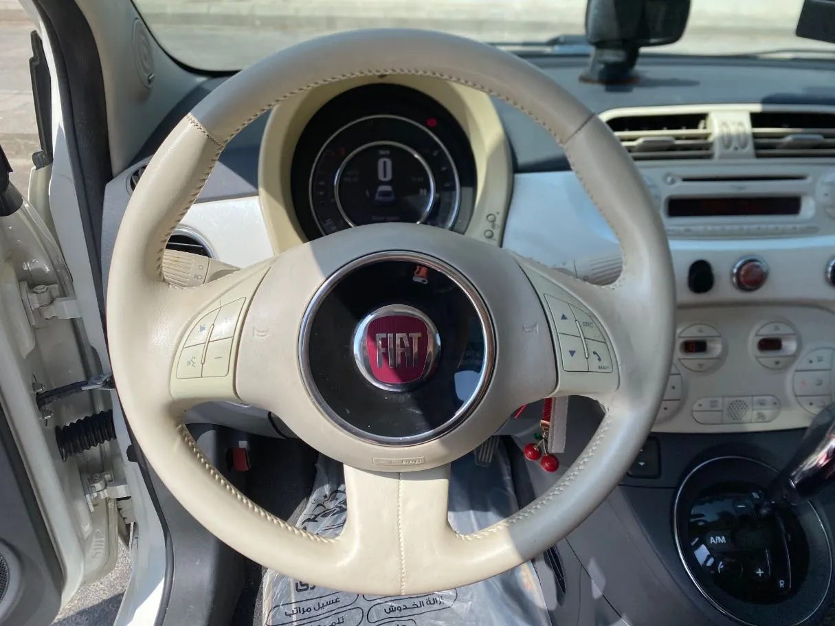Car image 16