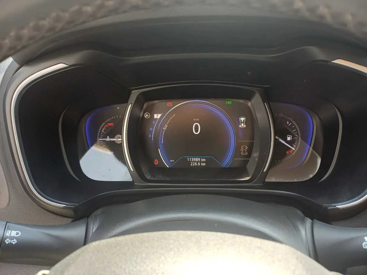 Car image 19