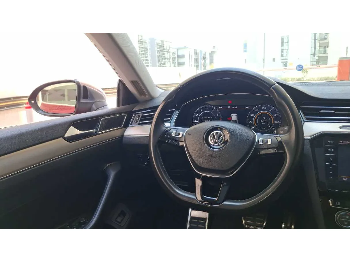 Car image 15