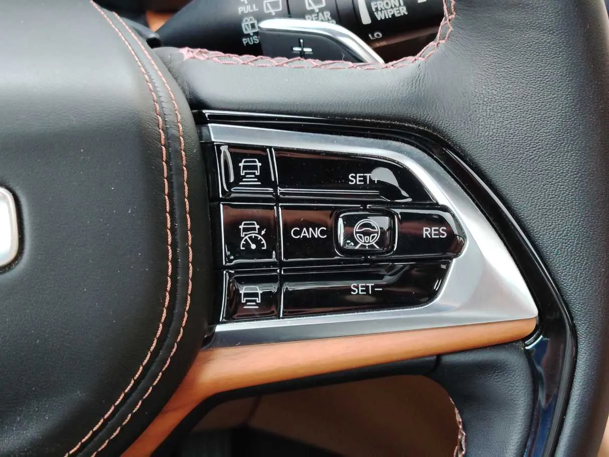 Car image 40