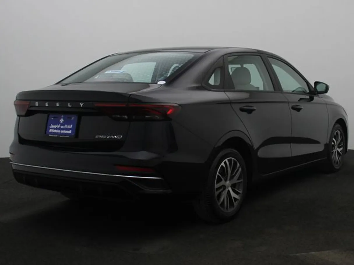 Car image 2