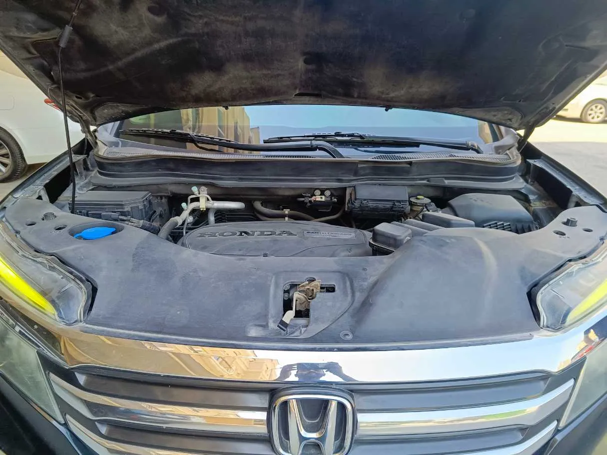 Car image 33