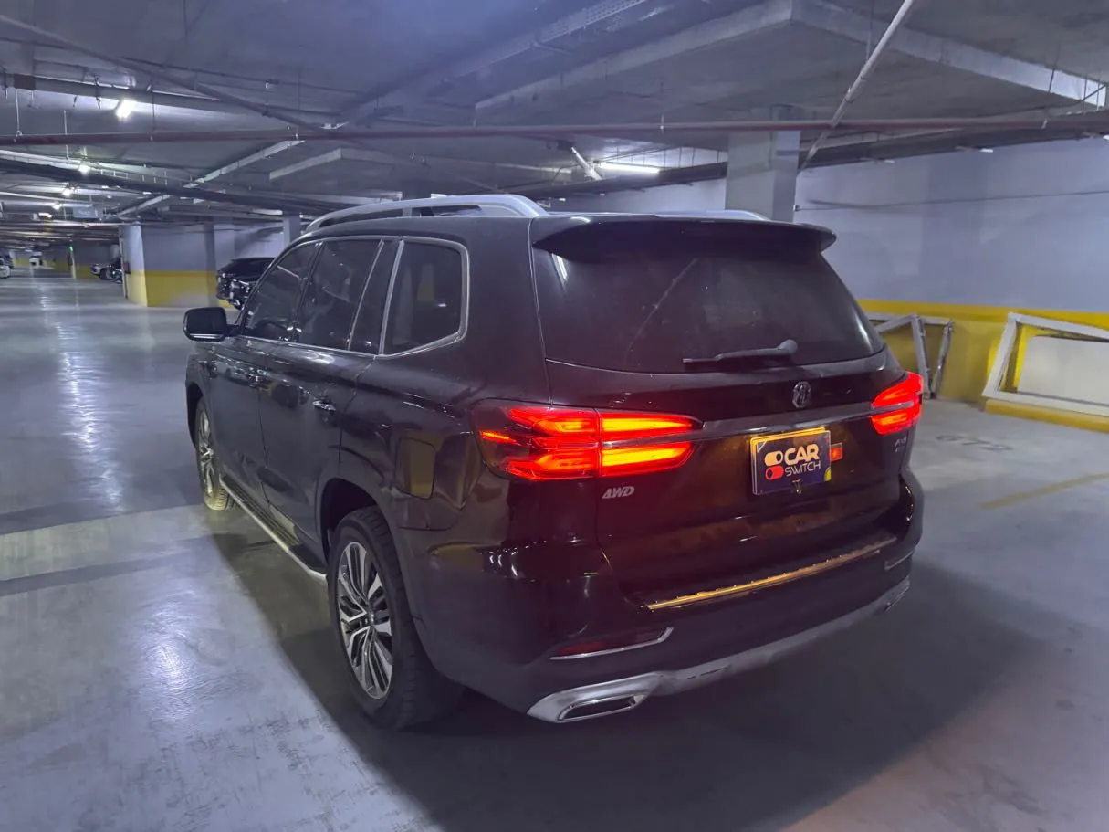 Car image 7
