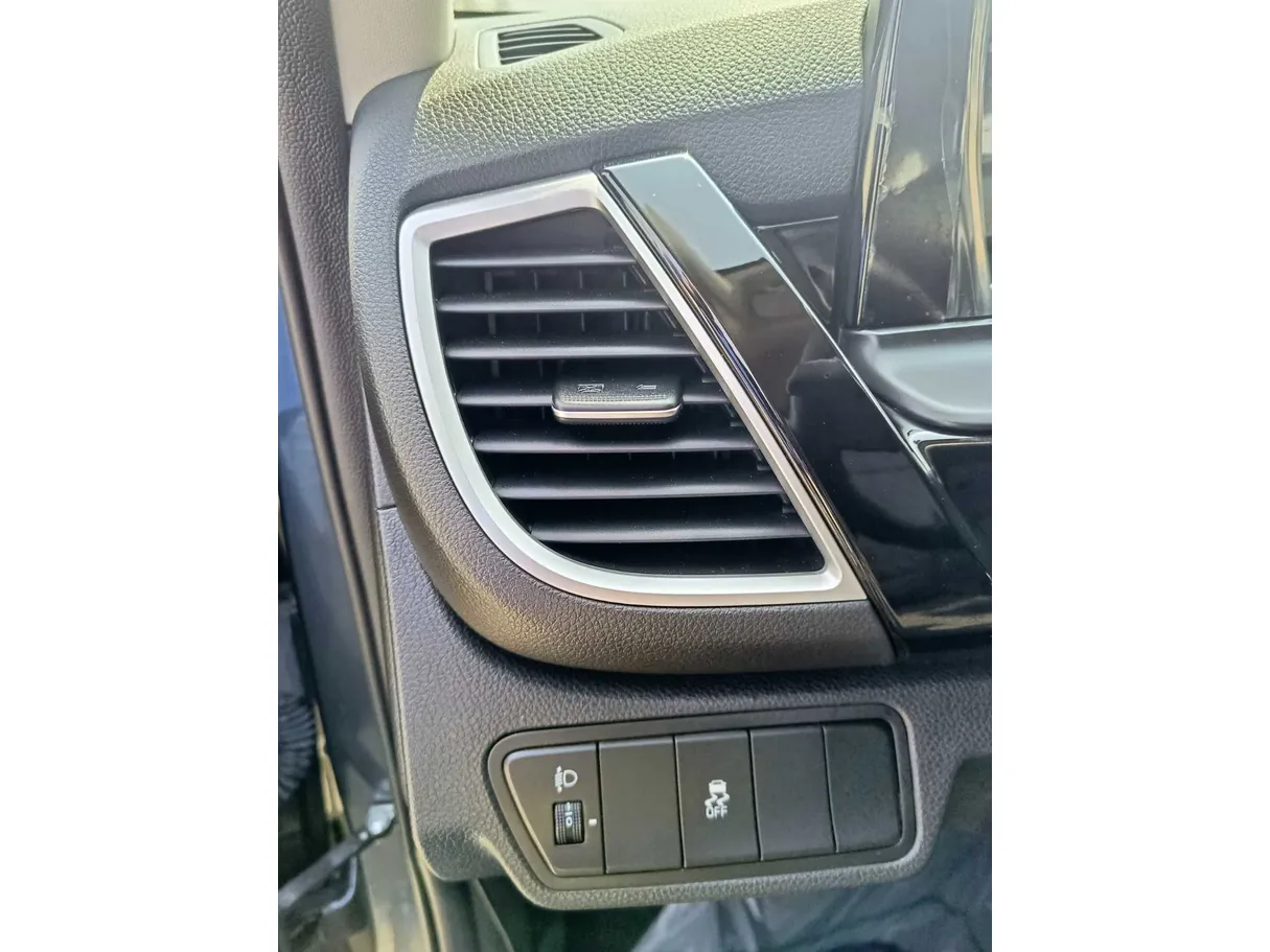 Car image 33