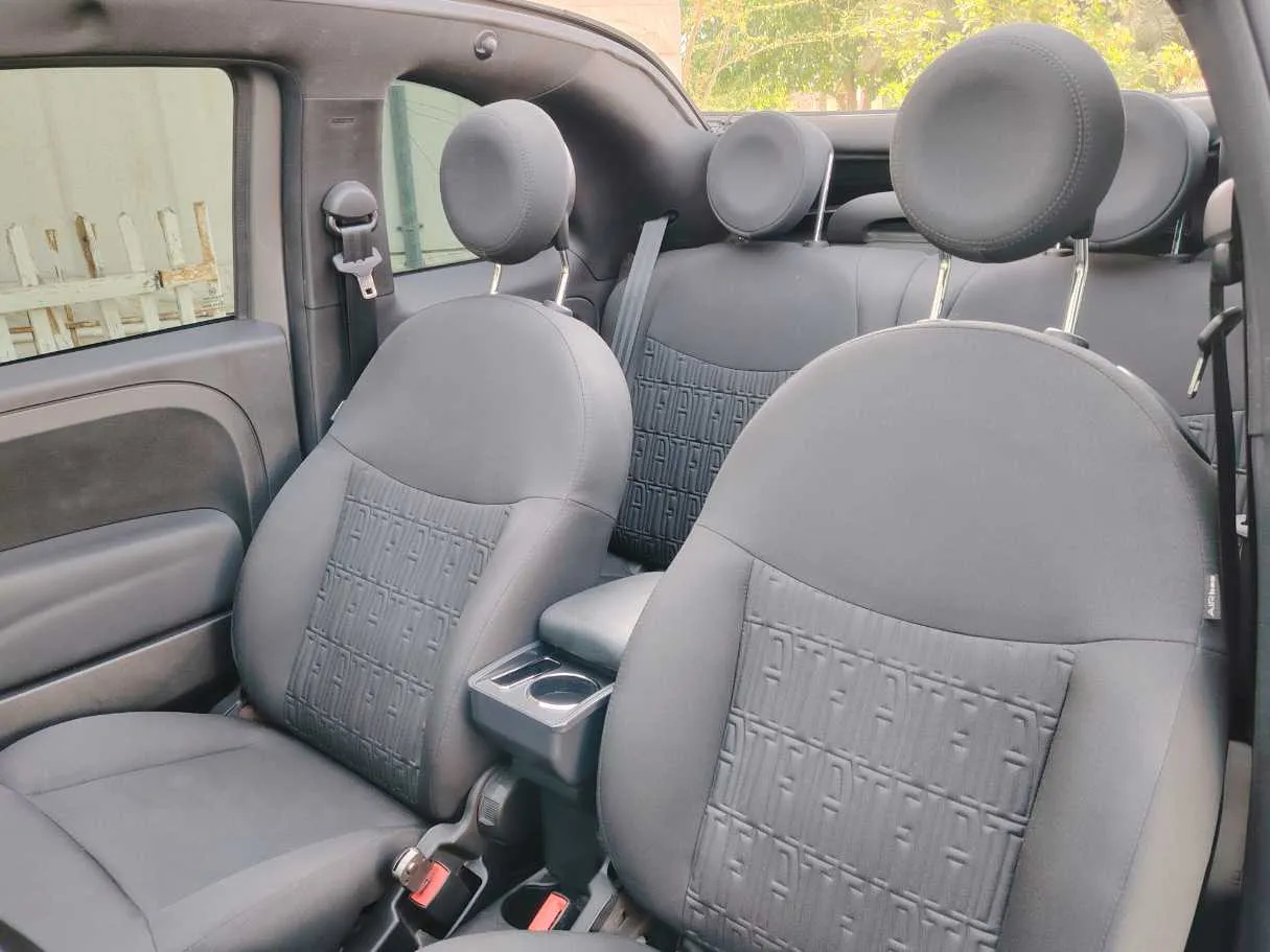 Car image 17