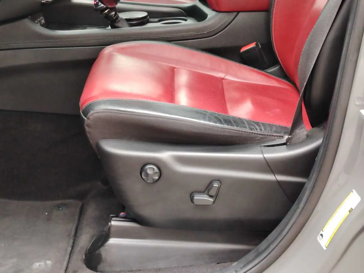 Car image 31