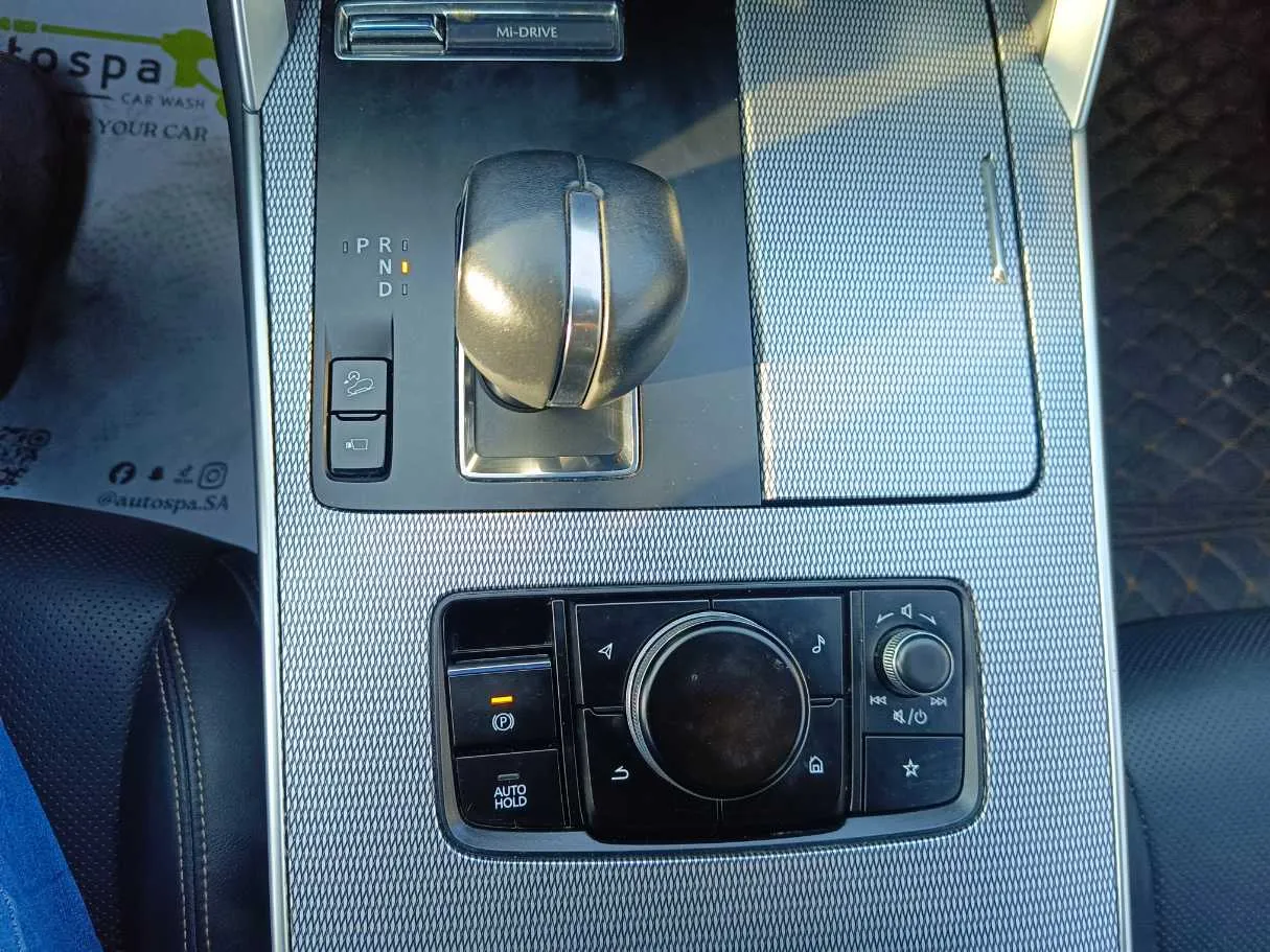Car image 22