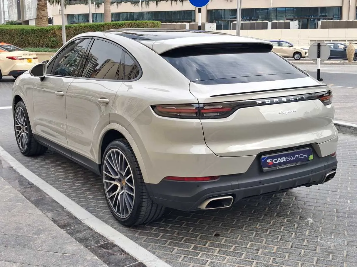 Car image 5