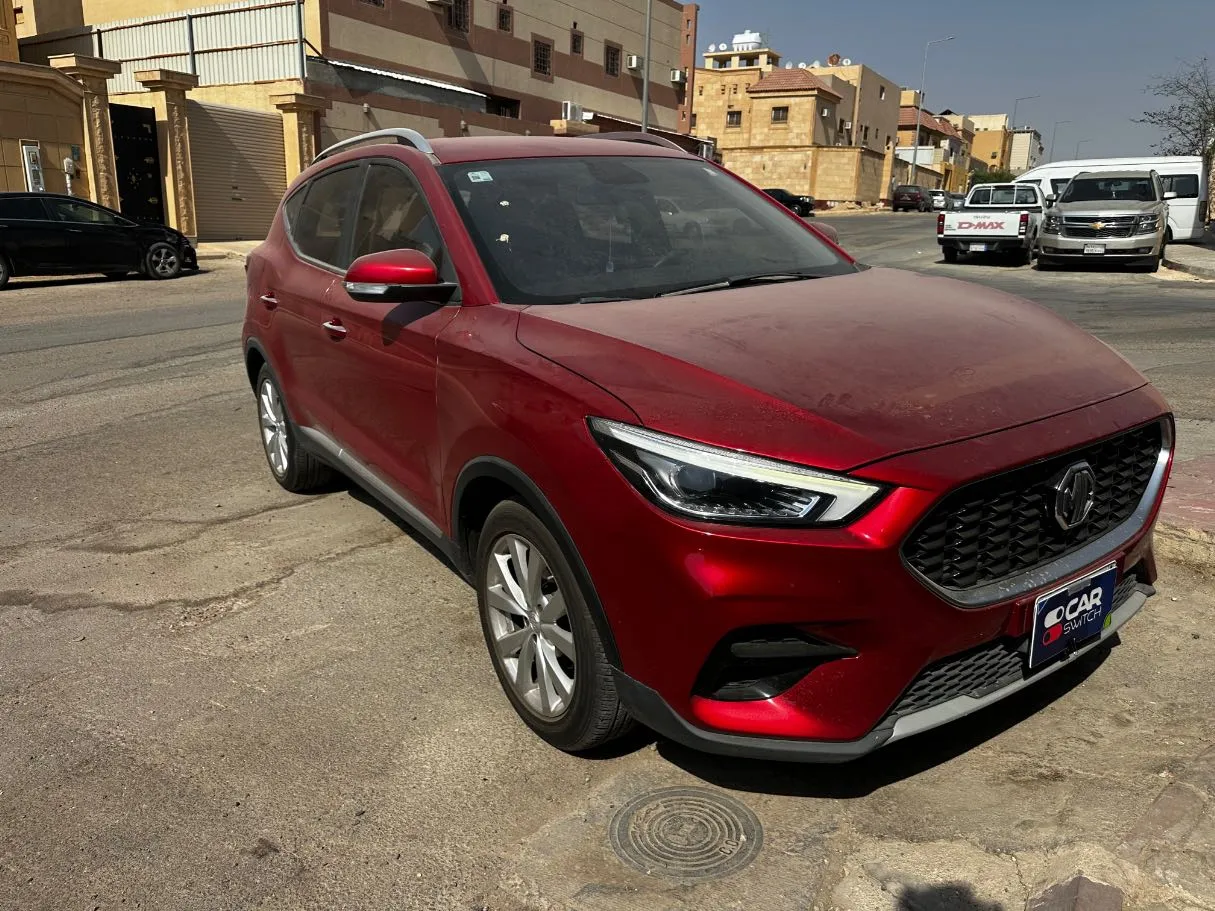Car image 3