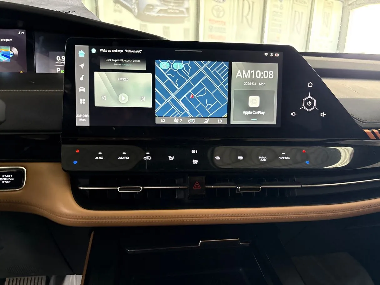 Car image 14