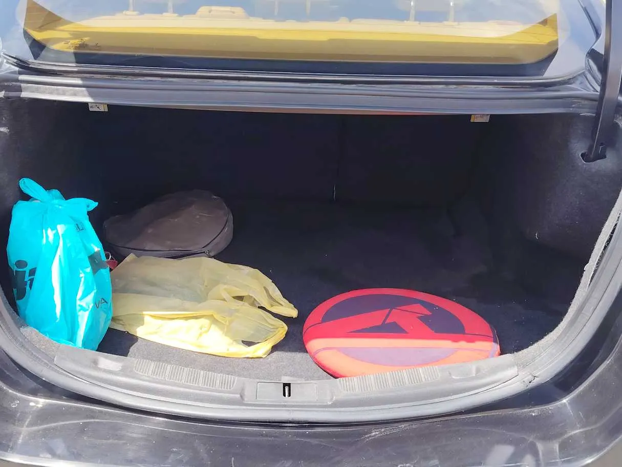 Car image 24