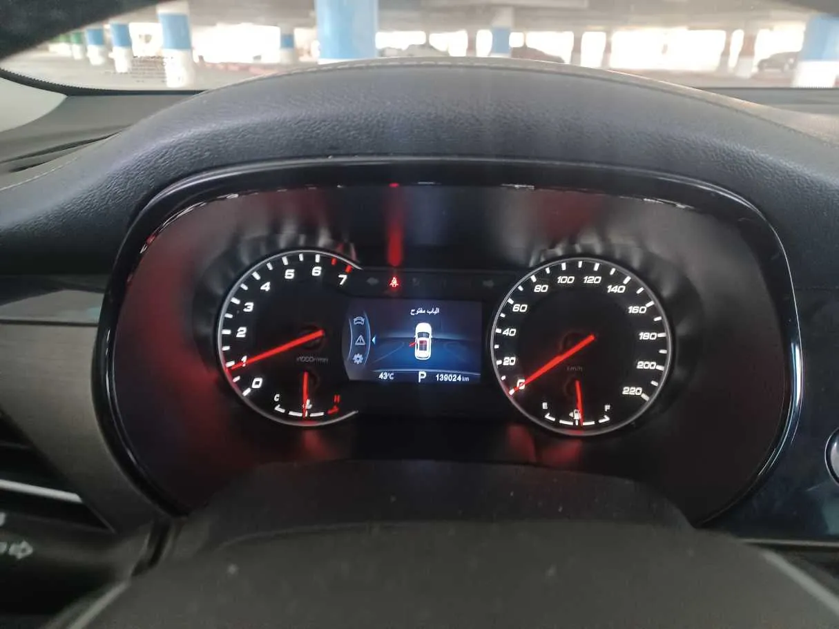 Car image 17