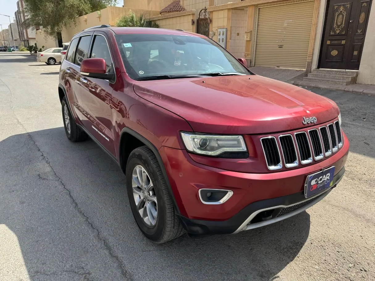 Car image 3