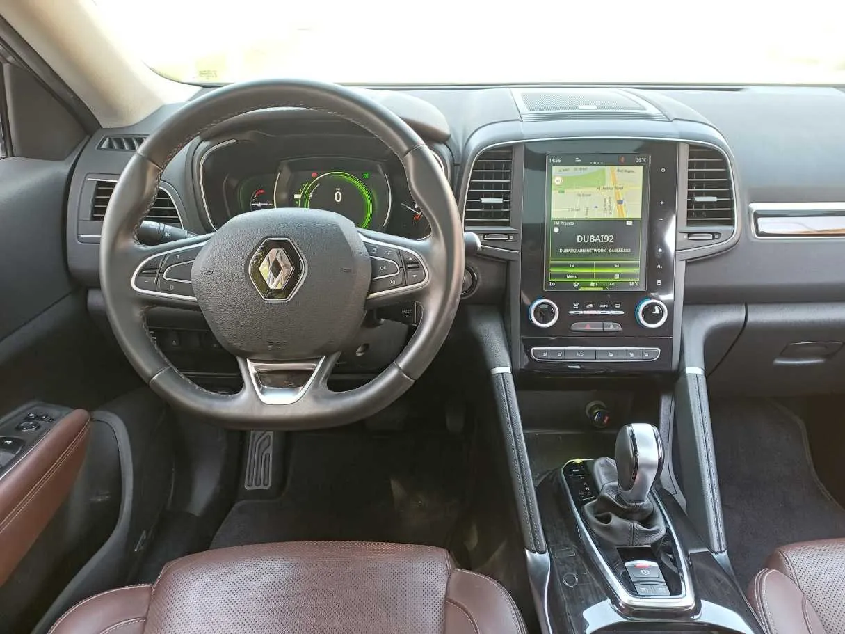 Car image 15