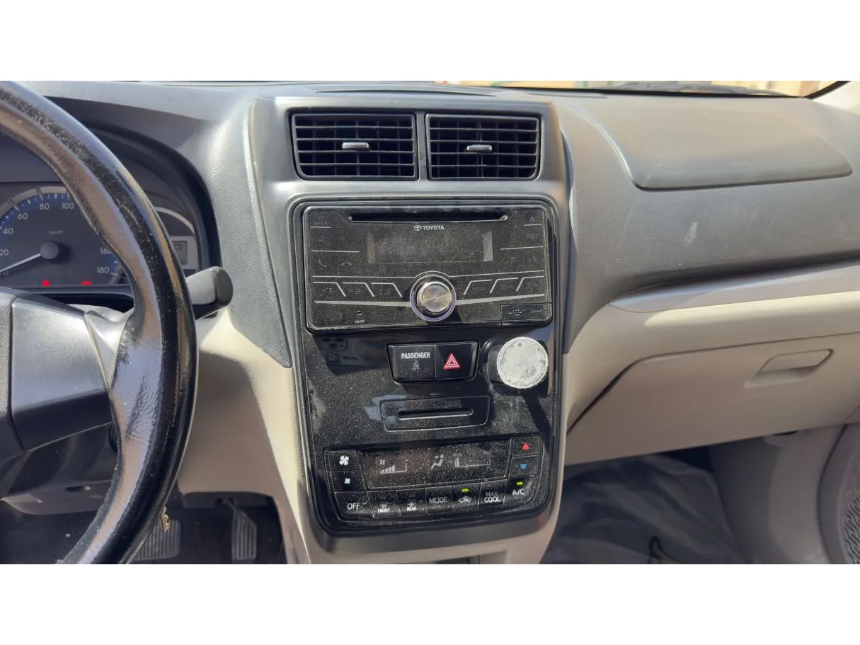 Car image 22