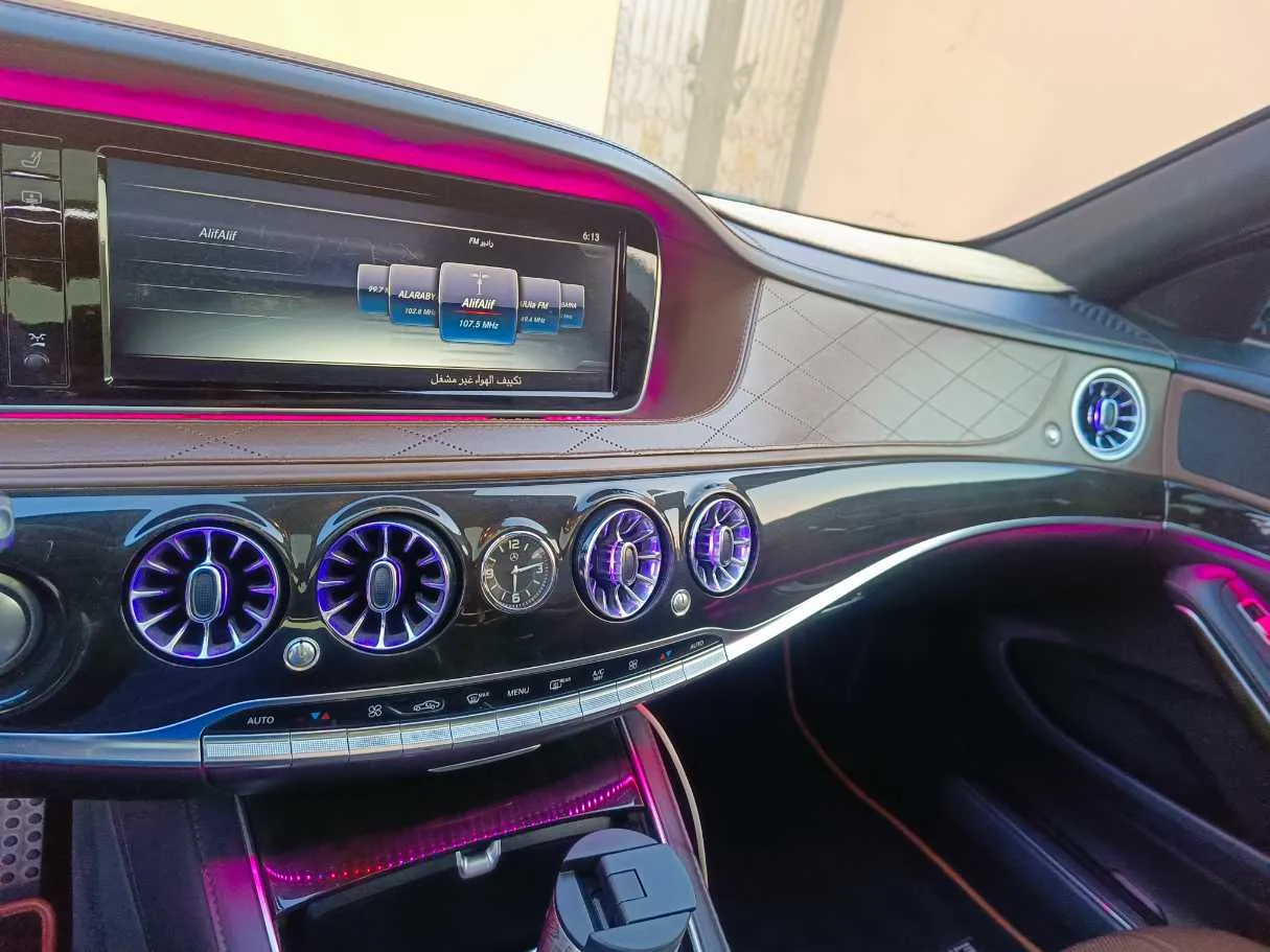 Car image 26