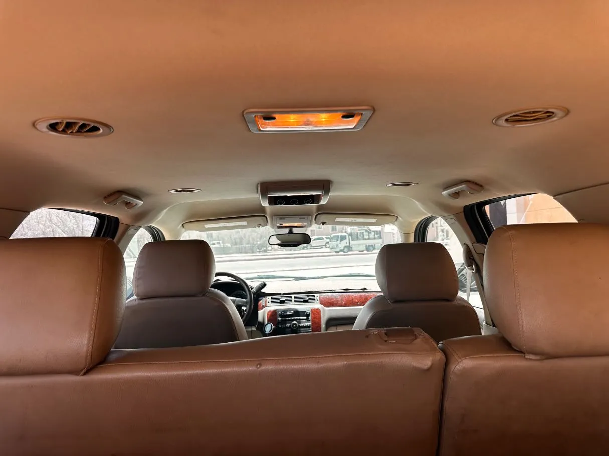 Car image 22