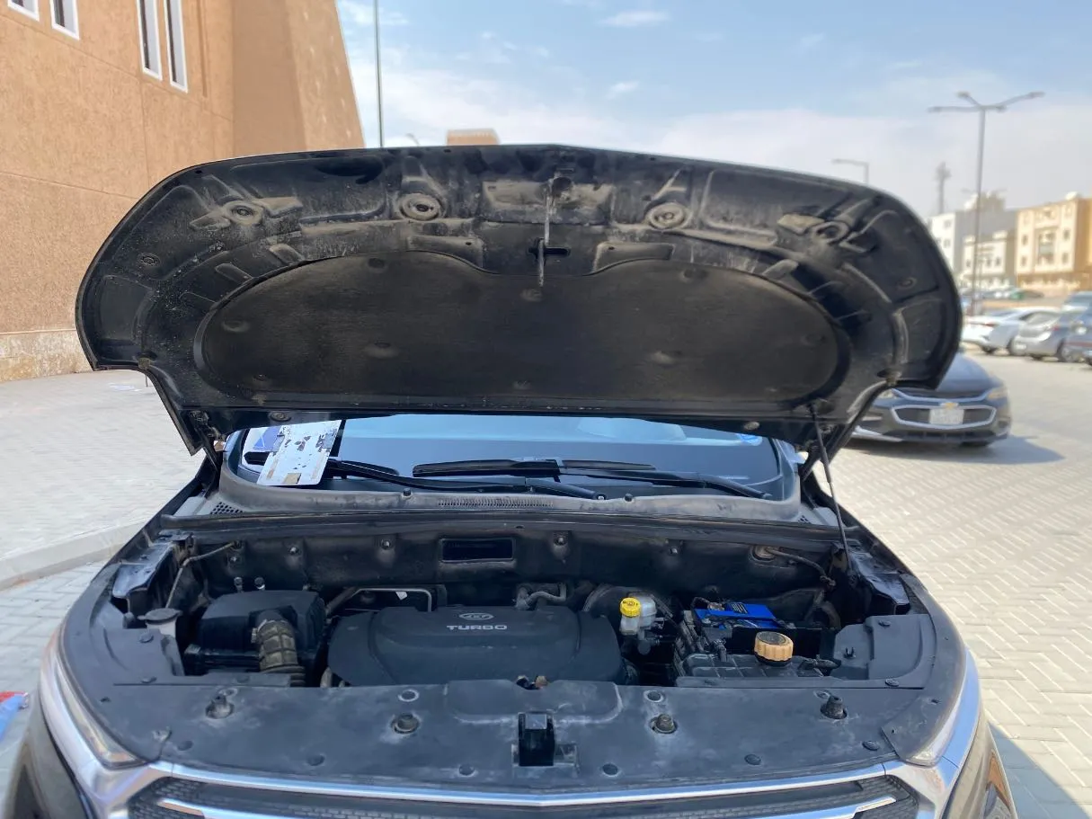 Car image 26
