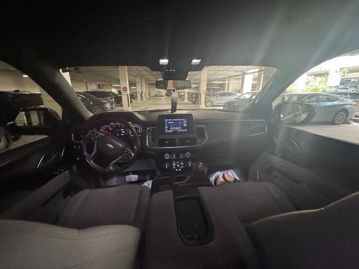 Car image 15