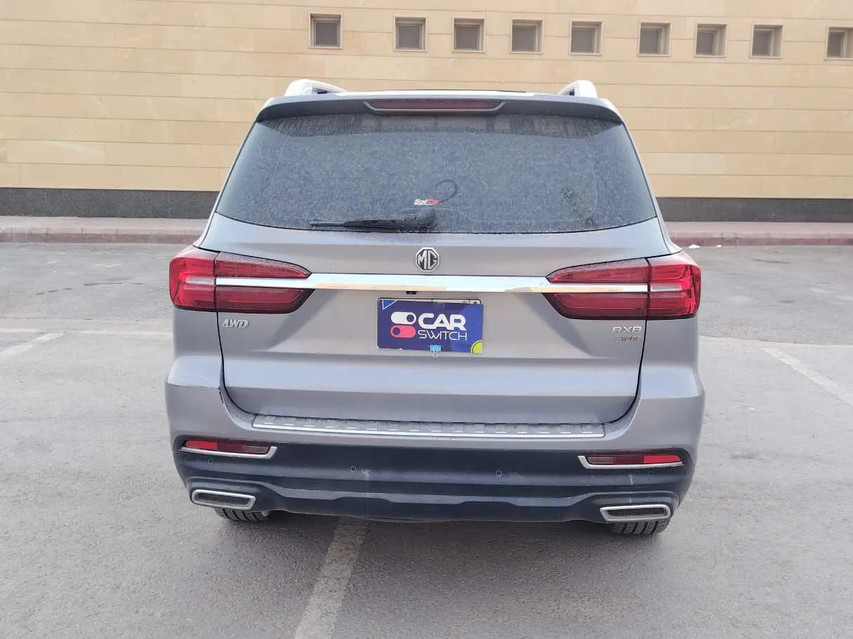 Car image 6