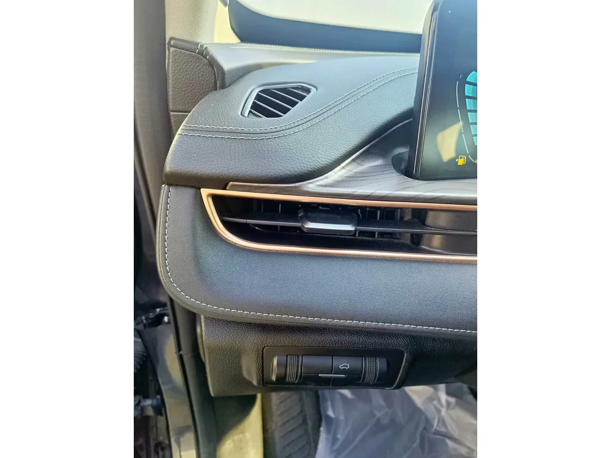 Car image 31