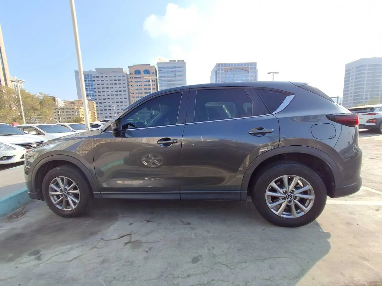 Car image 8