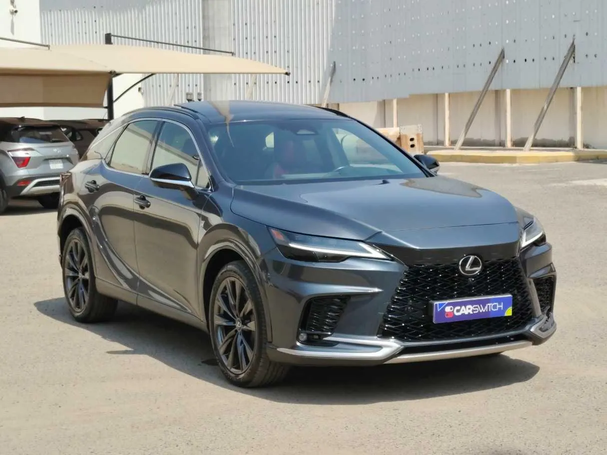 Car image 3