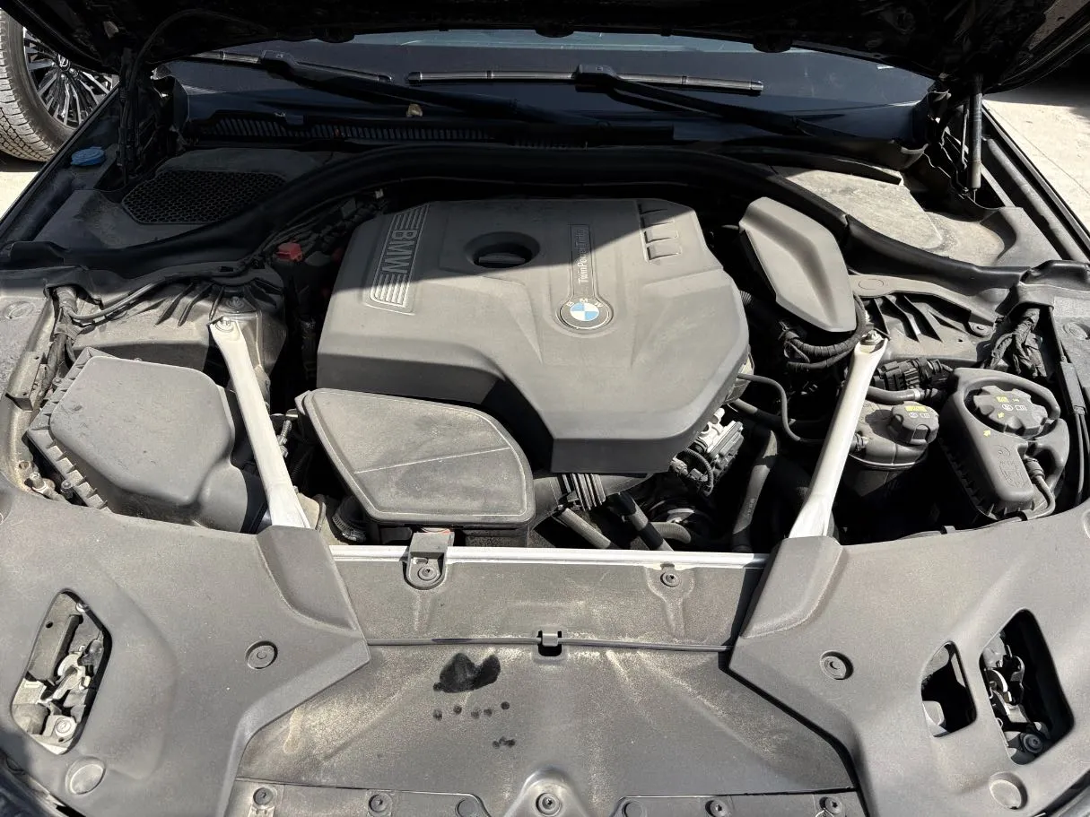 Car image 31