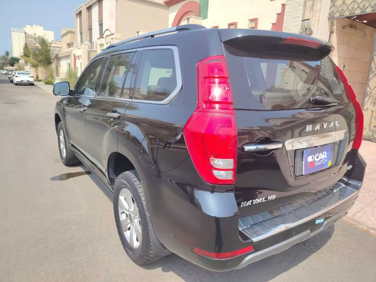 Car image 7