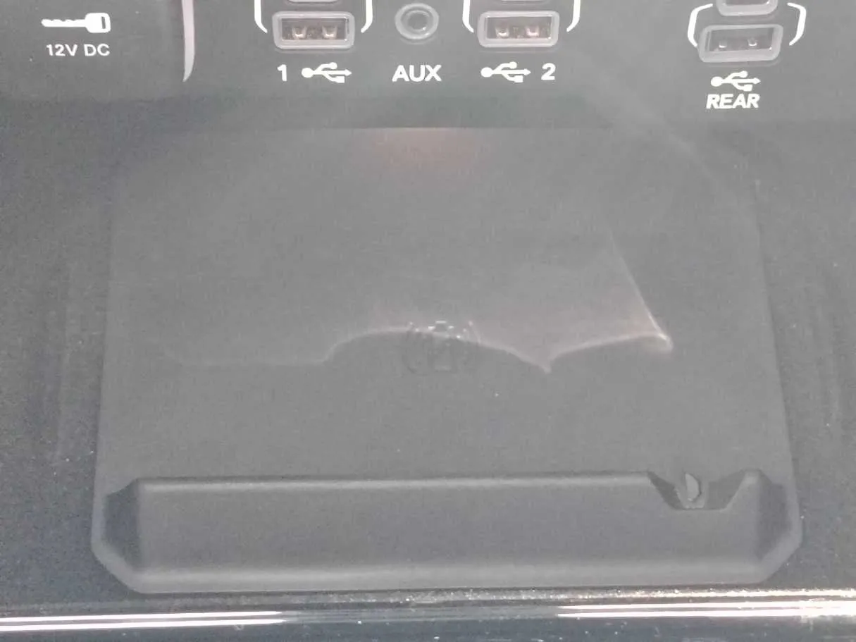 Car image 28