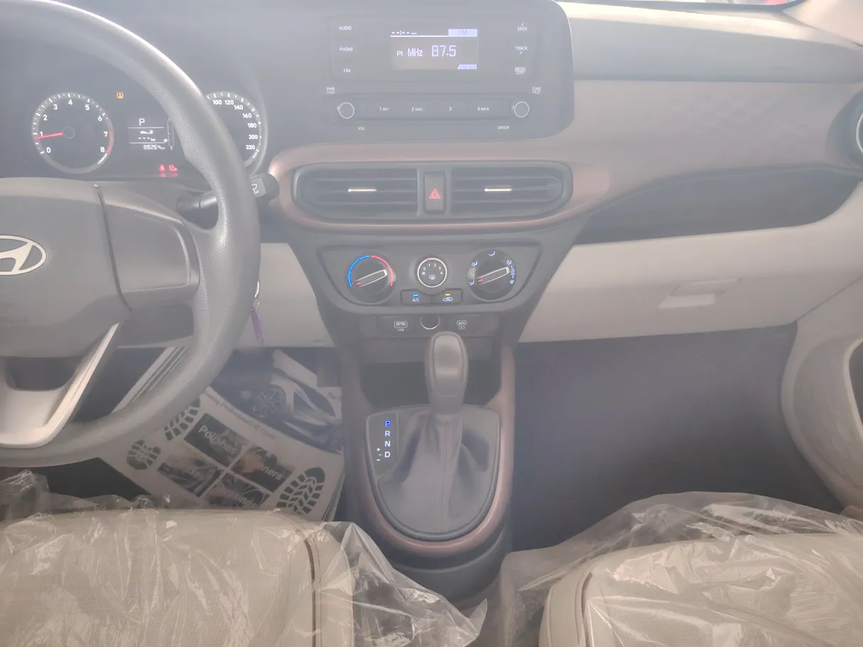 Car image 20
