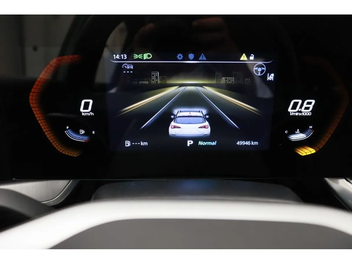 Car image 6