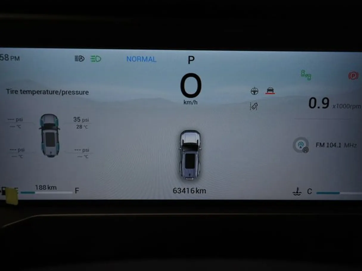 Car image 6