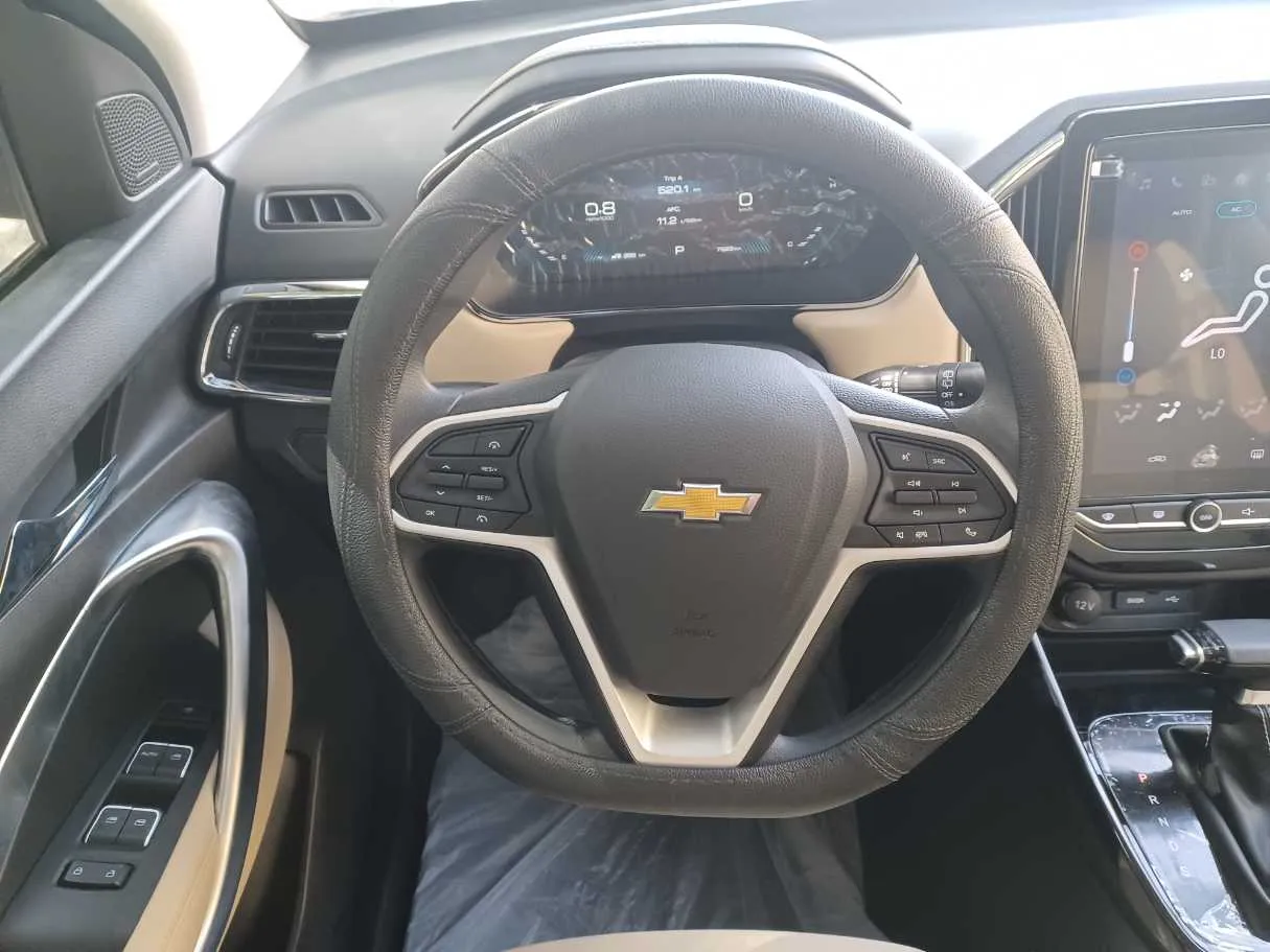 Car image 16